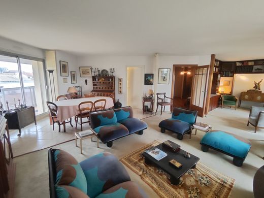 Apartment in Caudéran, Gironde