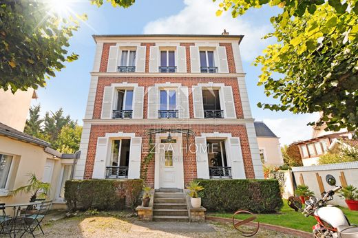 Casa de lujo en Enghien-les-Bains, Valle de Oise