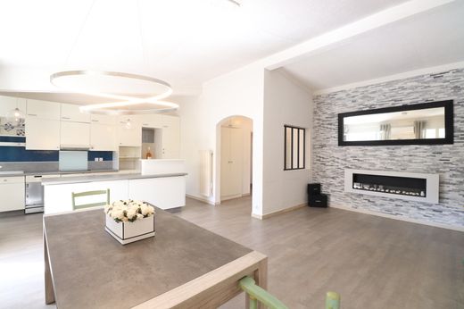 Cavalaire-sur-Mer, Varのアパートメント