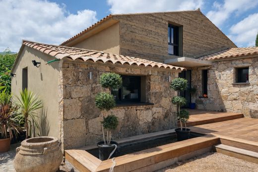 Villa in San-Gavino-di-Carbini, Südkorsika
