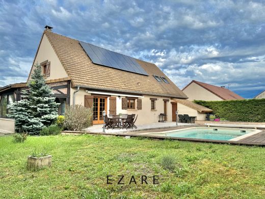 Maison de luxe à Arc-sur-Tille, Côte-d'Or