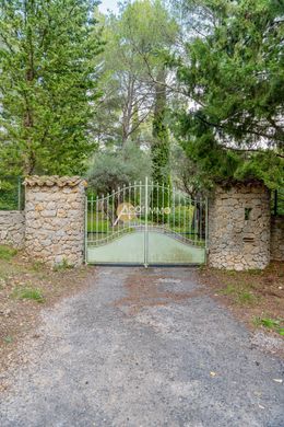 Maison de luxe à Le Revest-les-Eaux, Var