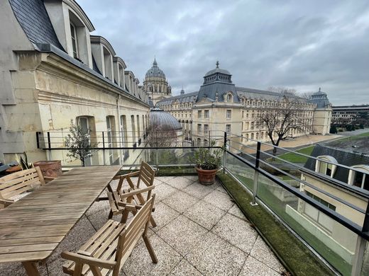 Apartment in Sorbonne, Jardin des Plantes, Saint-Victor, Paris