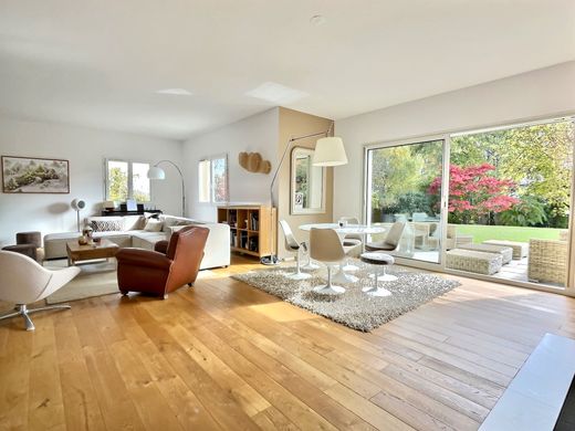 Maison de luxe à Divonne-les-Bains, Ain