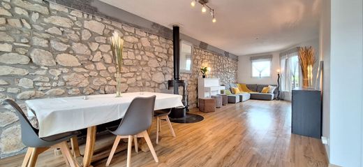 ‏בתי יוקרה ב  Doubs, Bourgogne-Franche-Comté