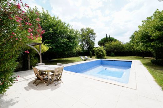 Luxury home in Le Bouscat, Gironde