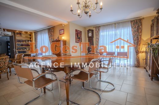 Villa en Vittel, Vosgos