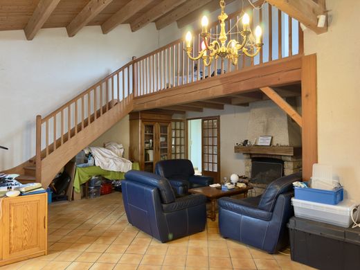 Casa di lusso a Nieul-sur-Mer, Charente-Maritime