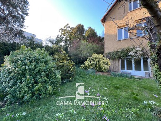 Luxus-Haus in Jouy-en-Josas, Yvelines