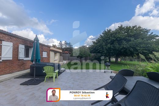 Luxury home in Mareuil-sur-Cher, Loir-et-Cher