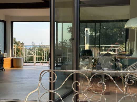 Maison de luxe à Cavalaire-sur-Mer, Var