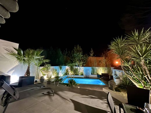 Casa de lujo en Castries, Herault