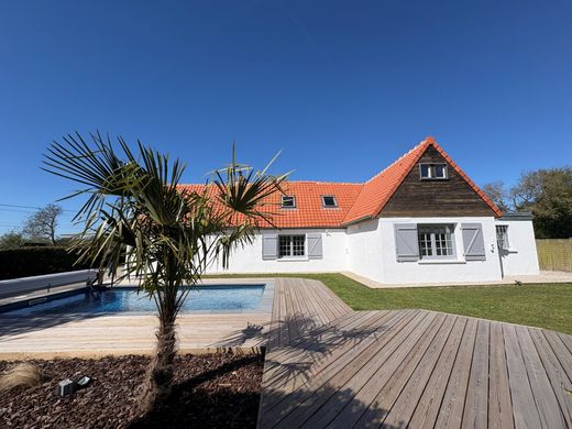 Luxury home in Namps-Maisnil, Somme