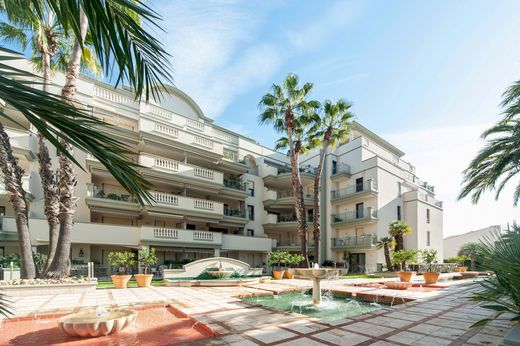 Apartment in Hyères, Var