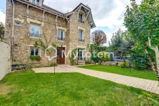 Luxe woning in Saint-Leu-la-Forêt, Val d'Oise