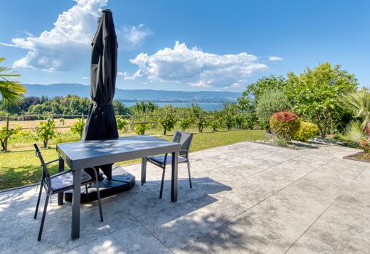 Villa in Chens-sur-Léman, Haute-Savoie