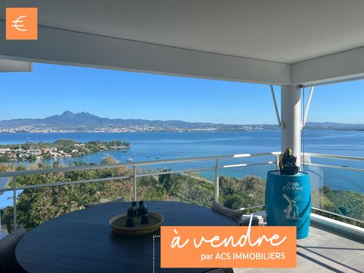 Apartment / Etagenwohnung in Les Trois-Îlets, Martinique