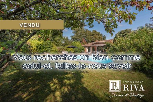 ‏בתי יוקרה ב  Carignan-de-Bordeaux, Gironde