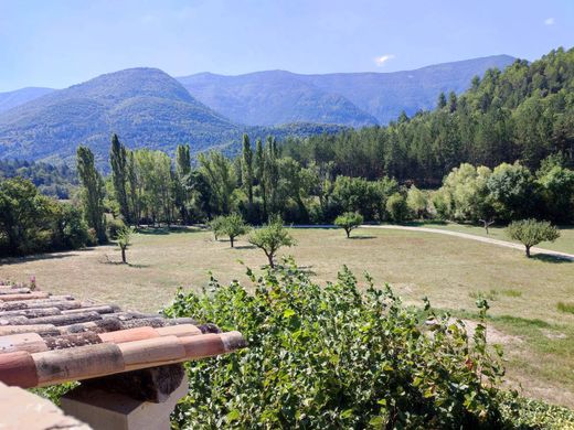 Casa di lusso a Montbrun-les-Bains, Drôme