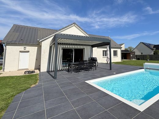 Luxus-Haus in Beaune, Cote d'Or