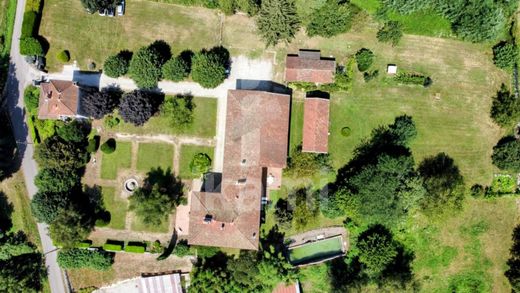 Luxury home in Saint-Sauveur, Isère