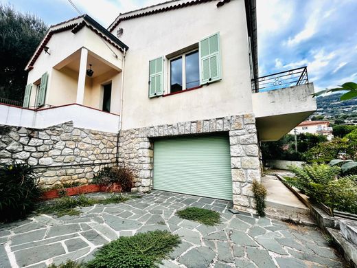 ‏וילה ב  Roquebrune-Cap-Martin, Alpes-Maritimes