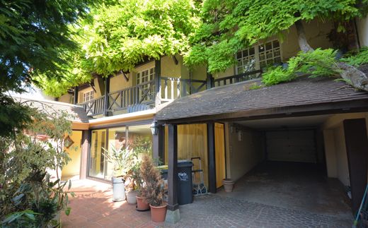 Luxus-Haus in Maisons-Alfort, Val-de-Marne