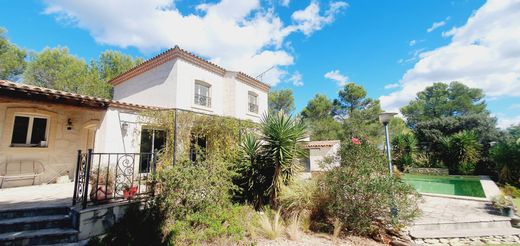 Luxus-Haus in Nîmes, Gard