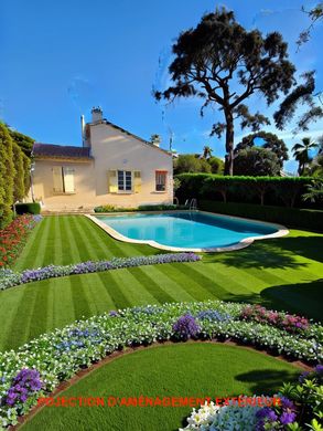 Maison de luxe à Hyères, Var