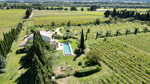 Luxury home in Violès, Vaucluse
