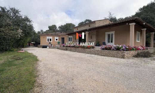Villa in Nîmes, Gard