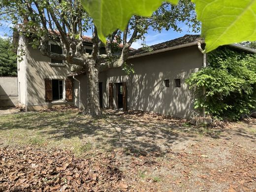 Luxury home in Saint-Didier-au-Mont-d'Or, Rhône