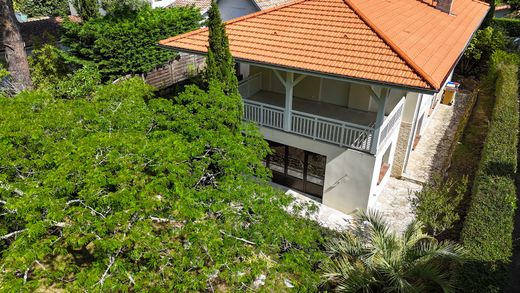 Villa in Pyla sur Mer, Gironde