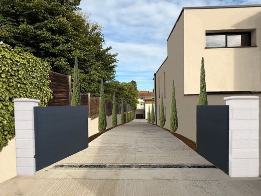 Πολυτελή κατοικία σε Limonest, Rhône