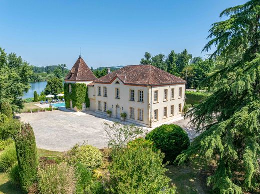 Luxury home in Villeneuve-sur-Lot, Lot-et-Garonne