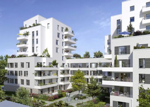 Apartment in Fontenay-aux-Roses, Hauts-de-Seine