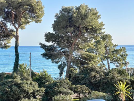 Apartment in Èze, Alpes-Maritimes