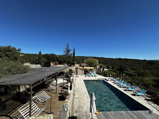 Villa in Gordes, Vaucluse