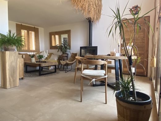 Villa a La Londe-les-Maures, Var