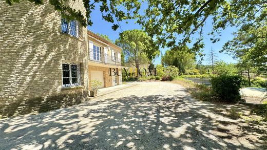 Casa de luxo - Malemort-du-Comtat, Vaucluse