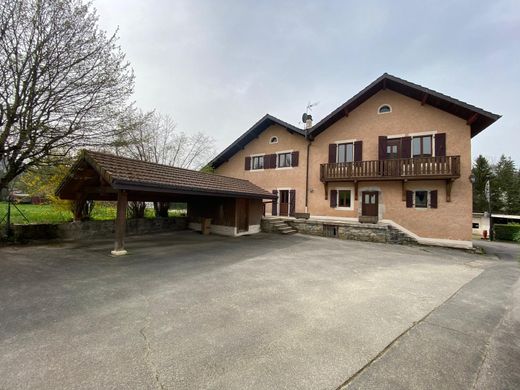 Maison de luxe à Peillonnex, Haute-Savoie