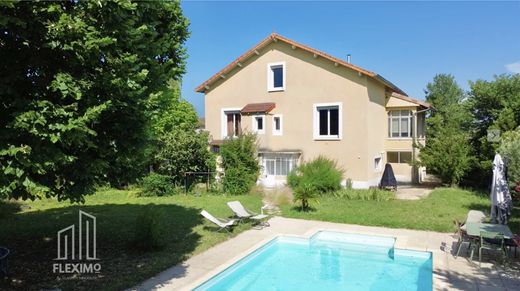 Luxus-Haus in Guilherand-Granges, Ardèche