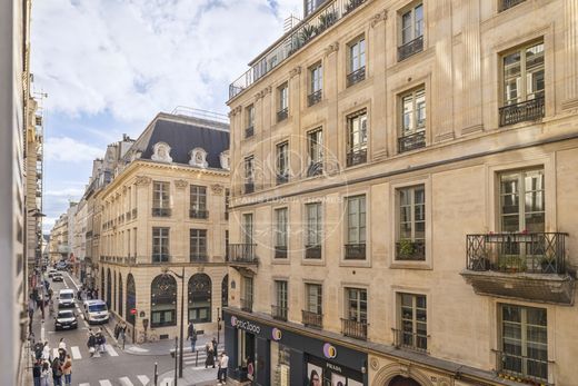 Apartment in Montorgueil, Sentier, Vivienne-Gaillon, Paris