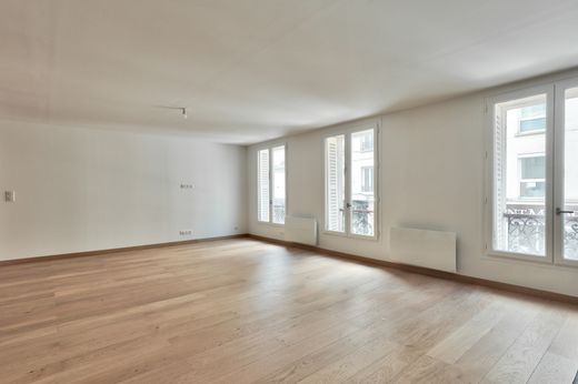 Apartment in Levallois-Perret, Hauts-de-Seine