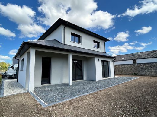 Luxe woning in Saint-Martin-des-Entrées, Calvados