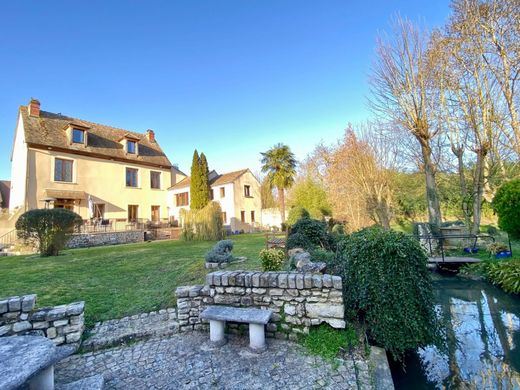 Luxury home in Septeuil, Yvelines