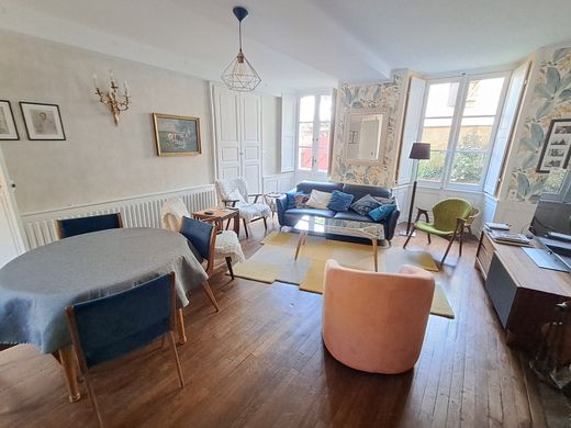 Casa di lusso a Château-Gontier, Mayenne