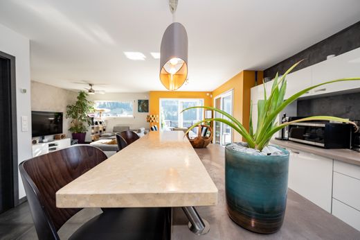 Maison de luxe à Maisons-du-Bois-Lièvremont, Doubs