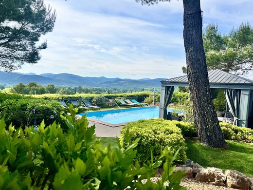 Вилла, Les Arcs, Var