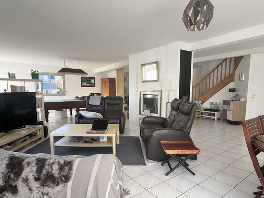 Luxe woning in Cesson-Sévigné, Ille-et-Vilaine